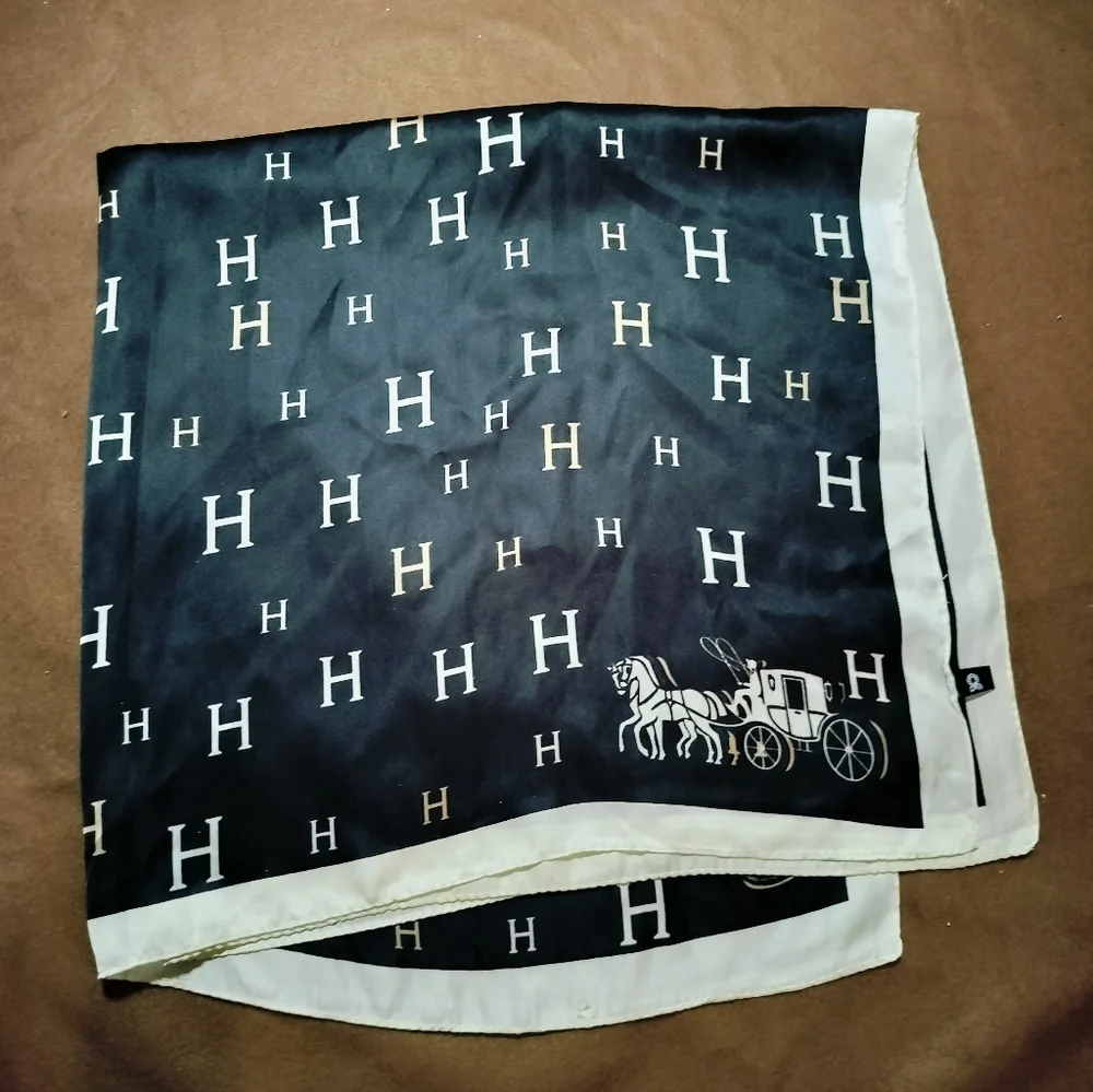 H-Print Monogram With Horse & Carriage Motif Scarf - Black, Cream & Gold 26x26